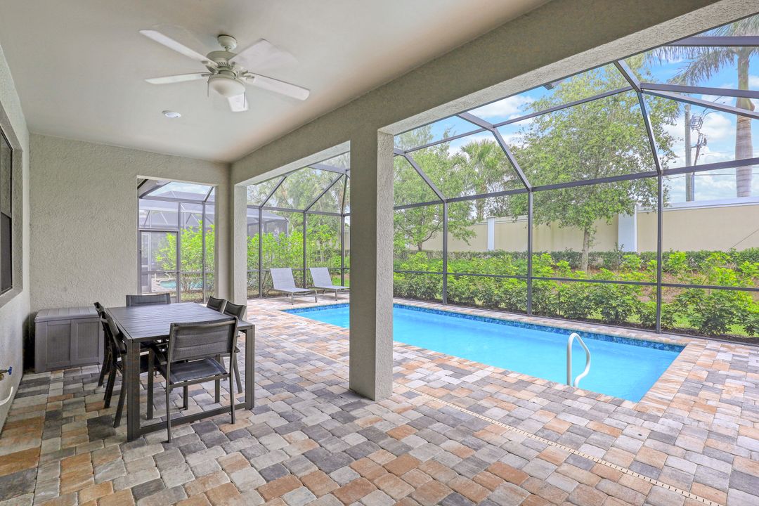 7266 Wilton Dr N, Naples, FL 34109