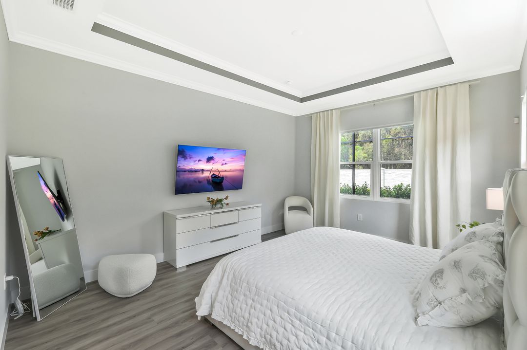 3754 Sapphire Cv Cir, Naples, FL 34114