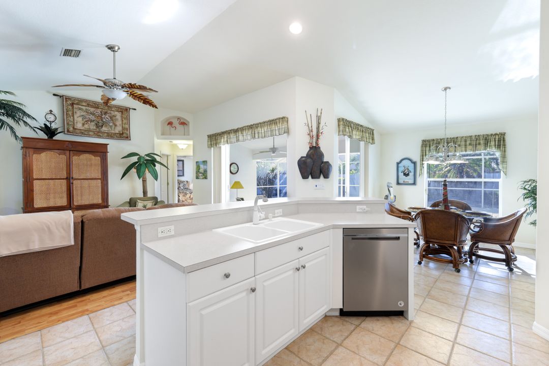 3510 SE 5th Pl, Cape Coral, FL 33904