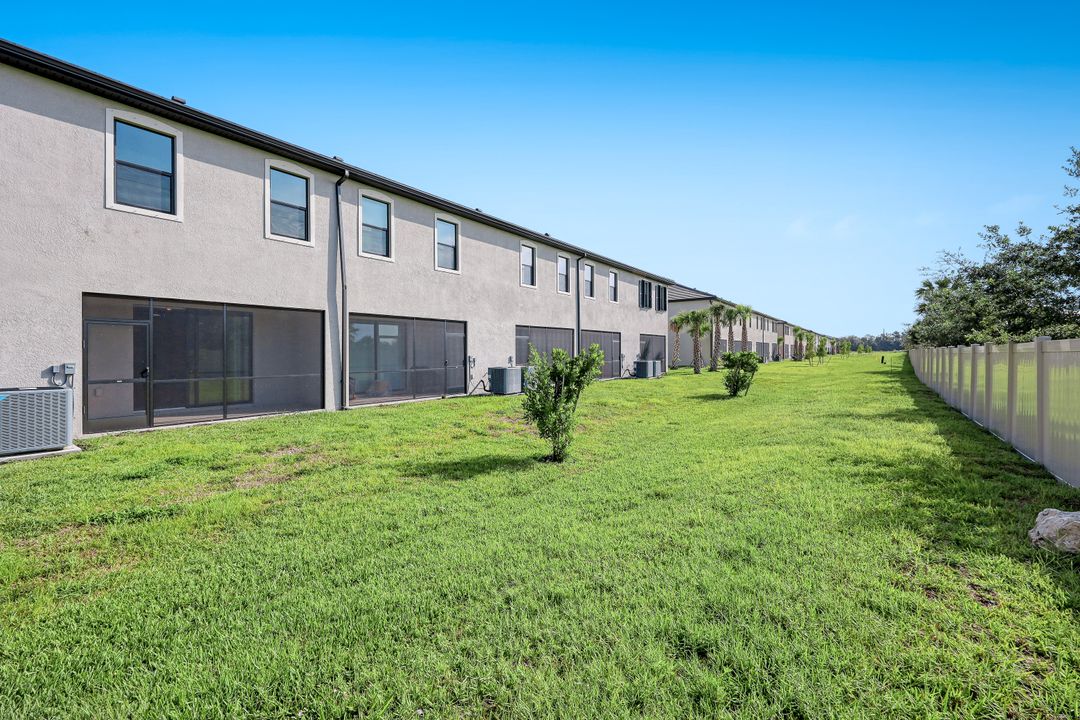 14207 Pine Lodge Ln, Fort Myers, FL 33913