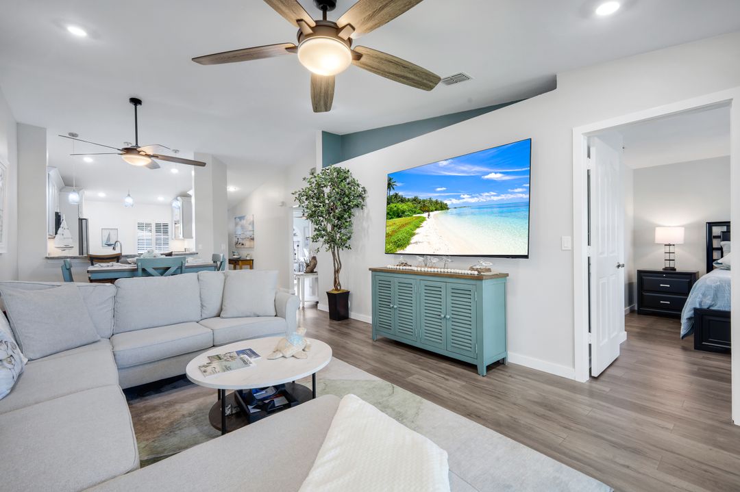 810 New Waterford Dr #203, Naples, FL 34104