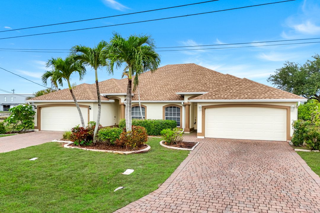1002 SE 13th Ave, Cape Coral, FL 33990