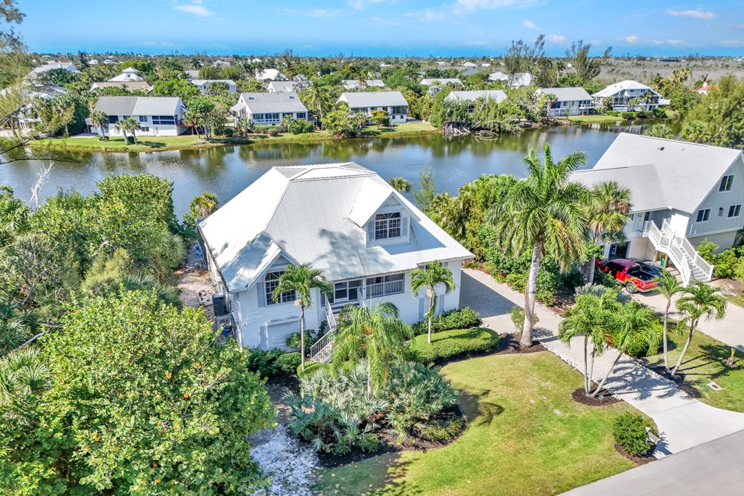 9007 Mockingbird Dr, Sanibel, FL 33957