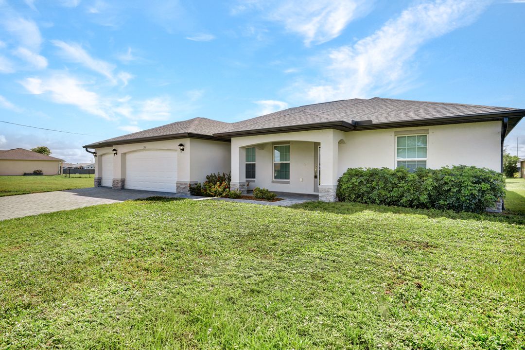 216 NW 9th Terrace, Cape Coral, FL 33993