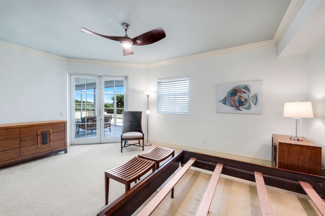 295 Grande Way #104, Naples, FL 34110