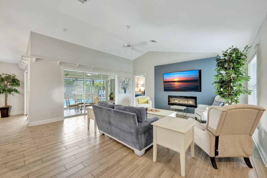 3015 SW 7th Ave, Cape Coral, FL 33914