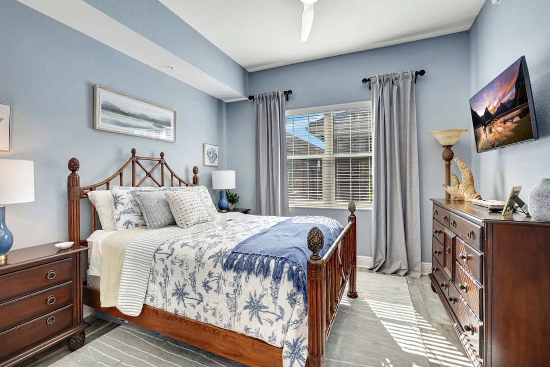 9070 Campanile Cir #102, Naples, FL 34114