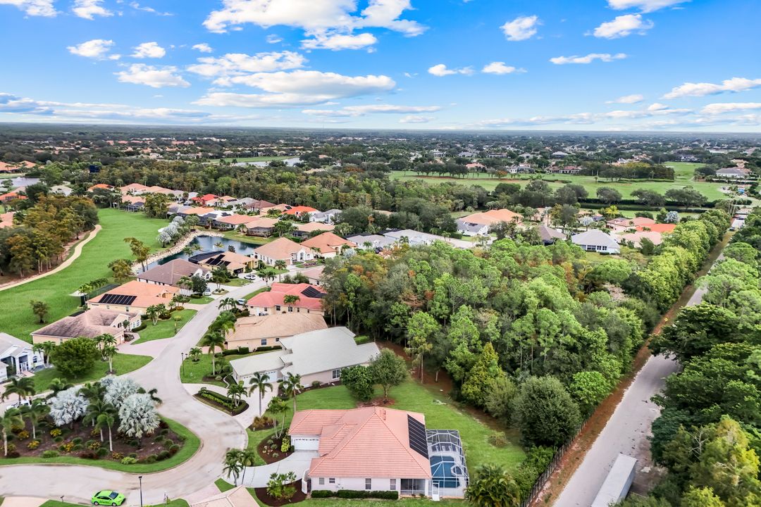 12820 Silverthorn Ct, Bonita Springs, FL 34135