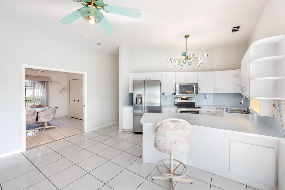 3034 SE 10th Pl, Cape Coral, FL 33904