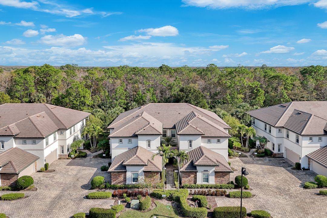 9516 Ironstone Terrace #101, Naples, FL 34120