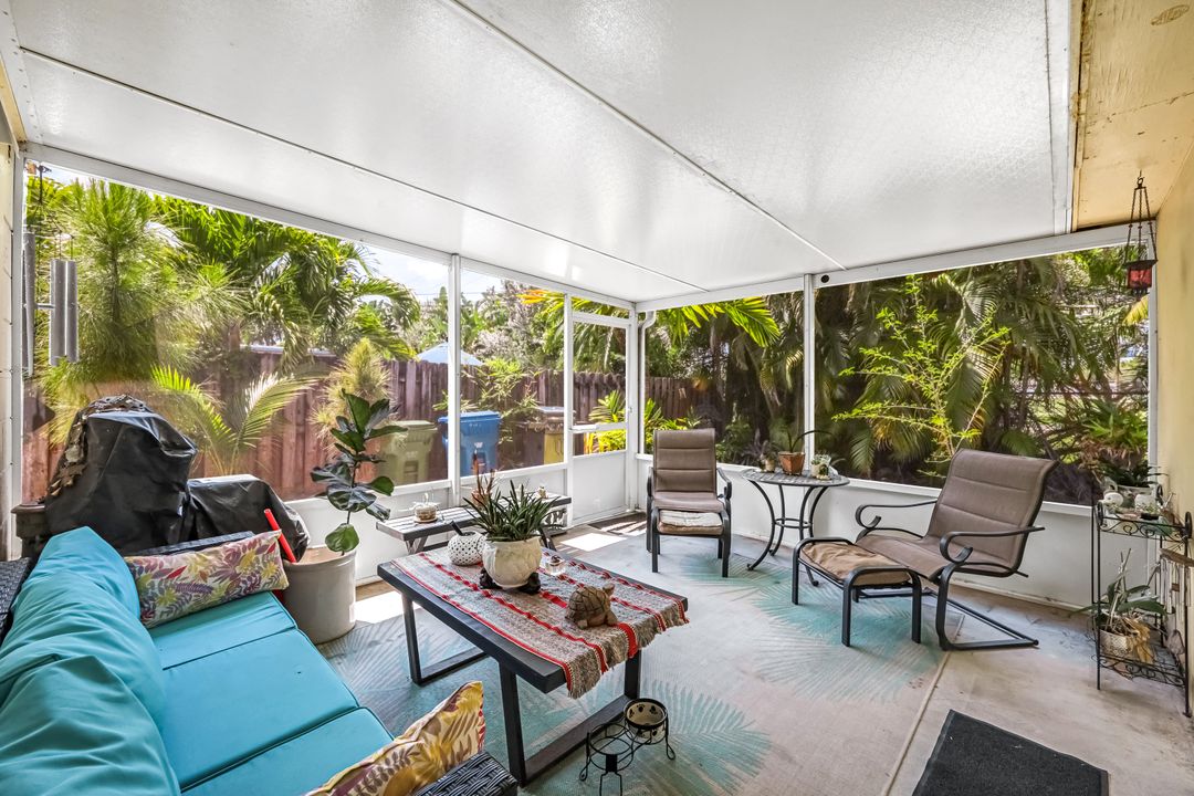 801 NW 26th St, Wilton Manors, FL 33311