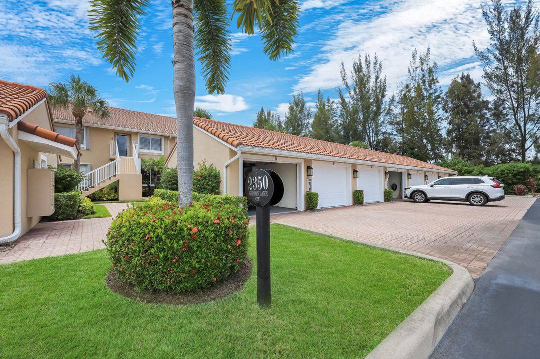 2350 Hidden Lake Ct #2511, Naples, FL 34112