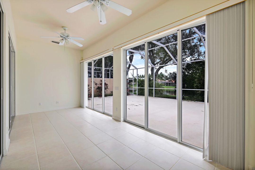 5304 Hawkesbury Way, Naples, FL 34119