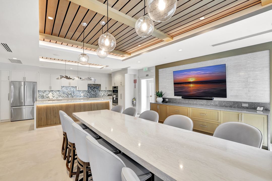 6573 Marissa Loop, Naples, FL 34108