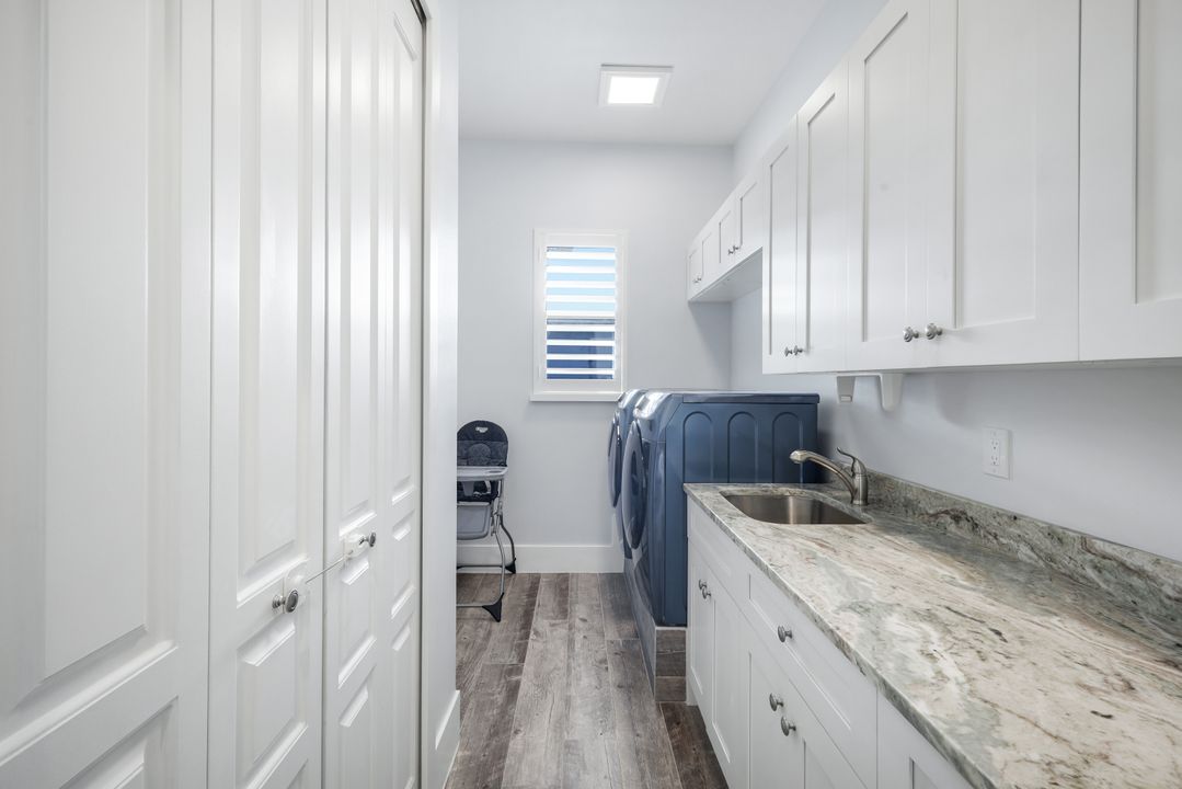 1218 SW 4th Pl, Cape Coral, FL 33991