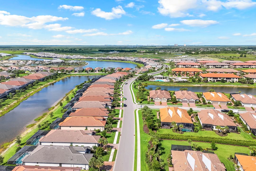 15236 Turin Dr, Naples, FL 34114
