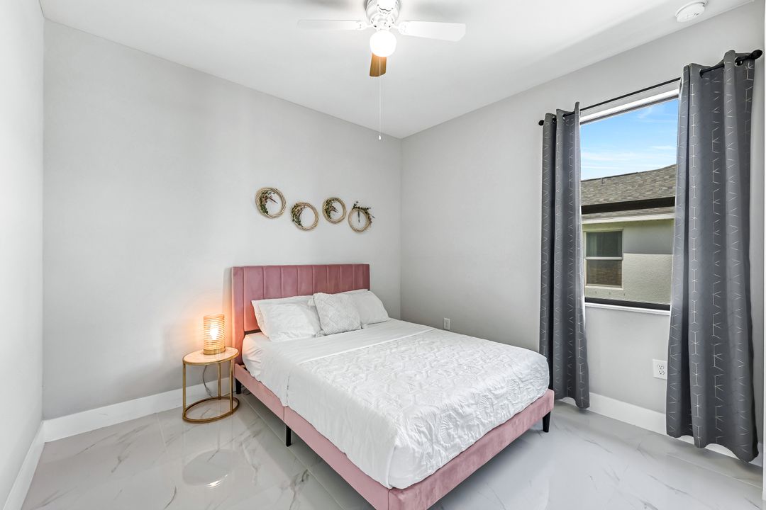 1409 SW 24th St, Cape Coral, FL 33991