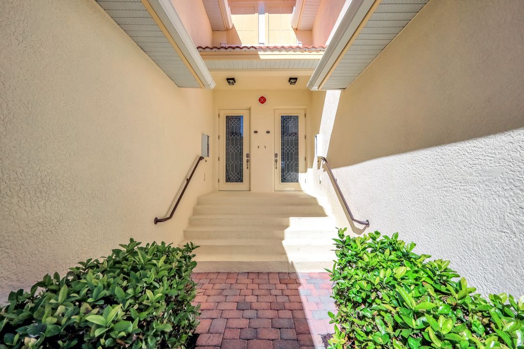 10256 Cobble Notch Loop #201, Bonita Springs, FL 34135