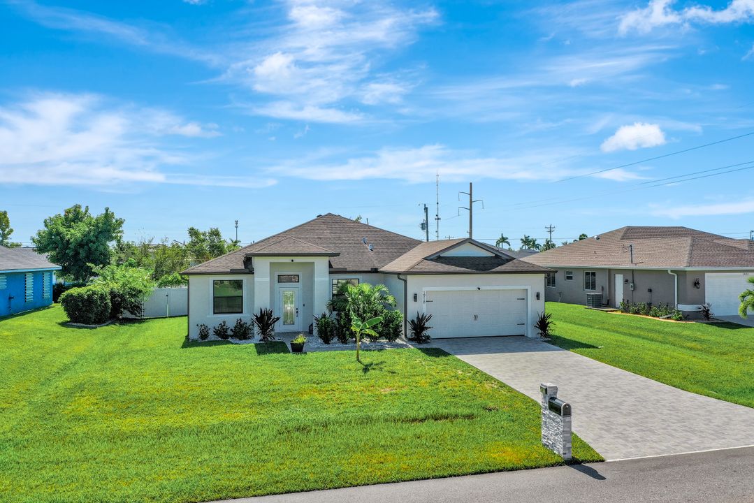 1918 SW 30th St, Cape Coral, FL 33914