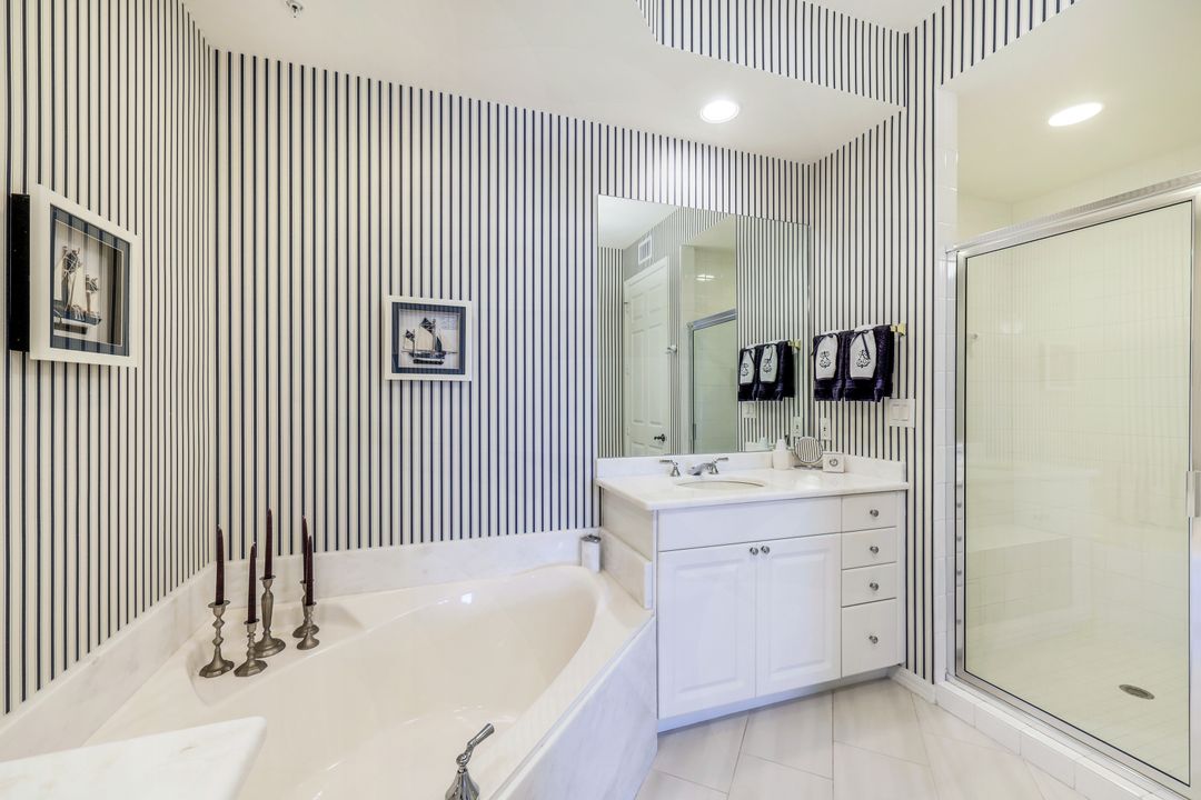 410 Flagship Dr #504, Naples, FL 34108