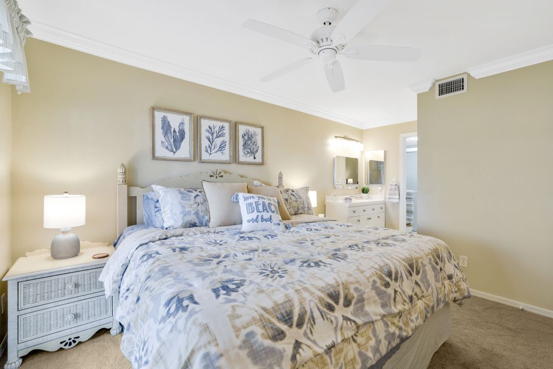 1045 Mainsail Dr #402, Naples, FL 34114