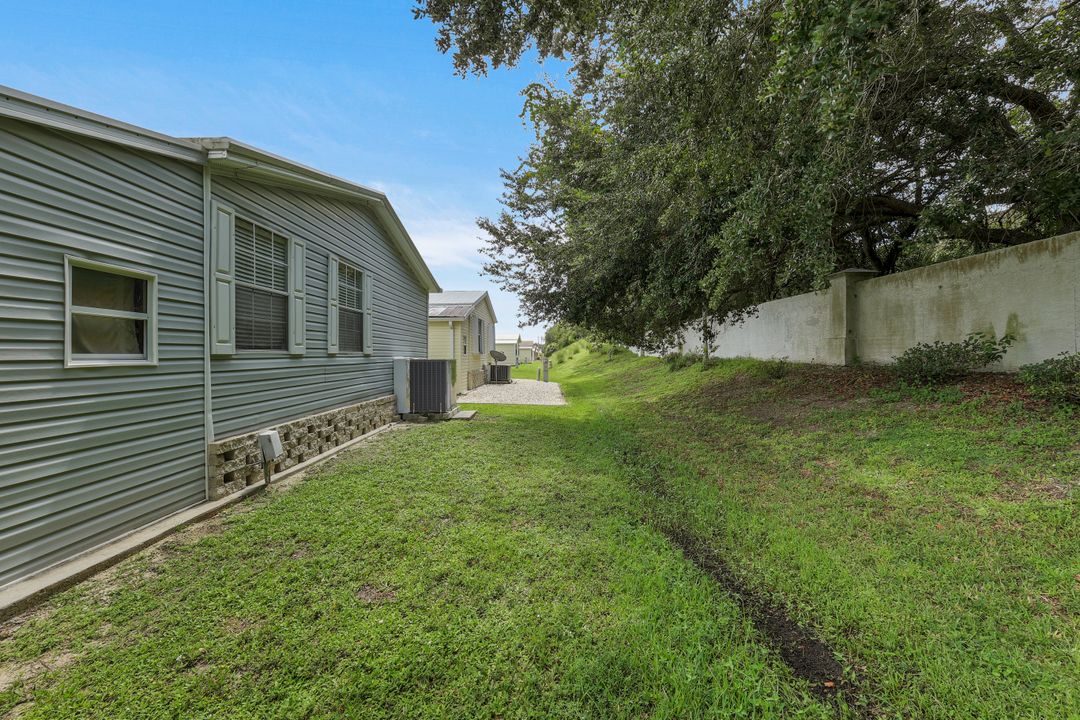 5318 Fiddleleaf Dr, Fort Myers, FL 33905