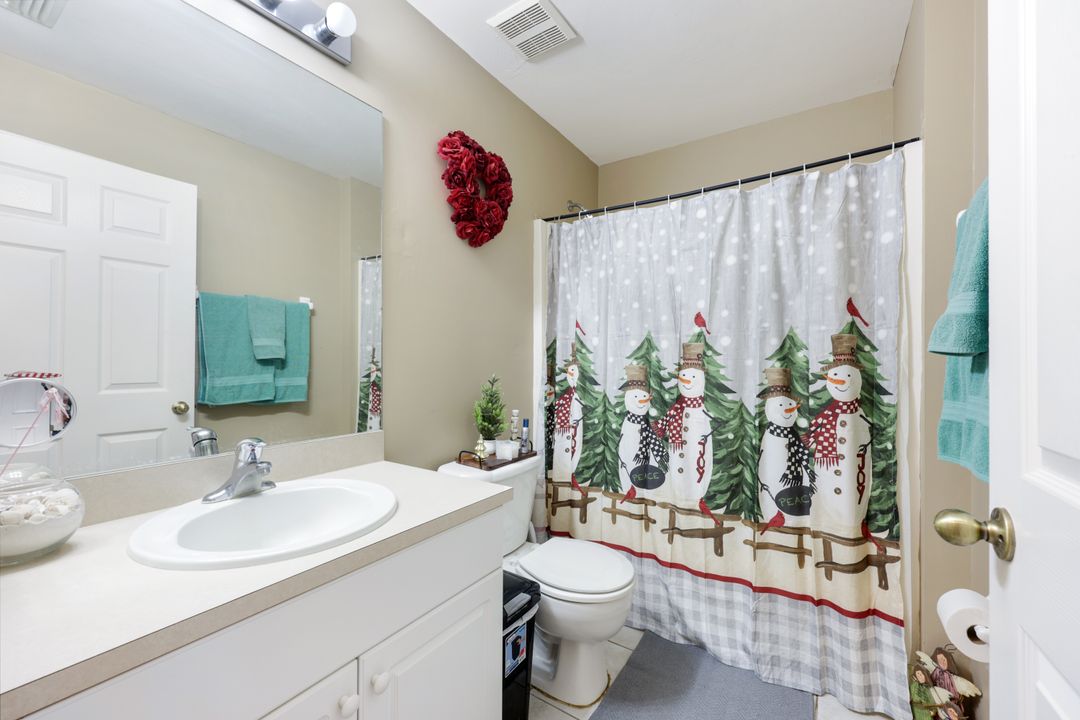 2427 NW 25th St, Cape Coral, FL 33993