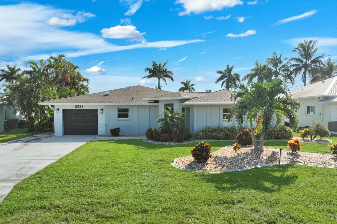 5231 Skylark Ct, Cape Coral, FL 33904