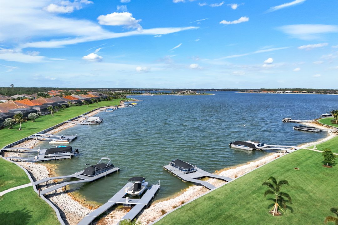 18437 WildBlue Blvd, Fort Myers, FL 33913