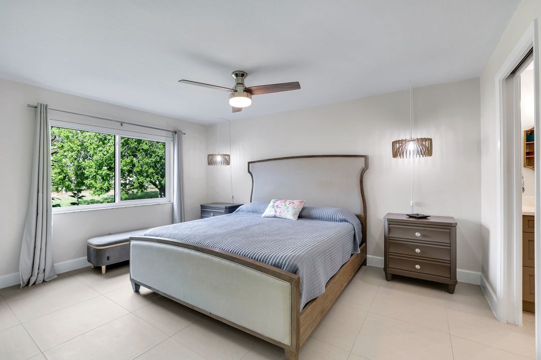 3569 Antarctic Cir, Naples, FL 34112