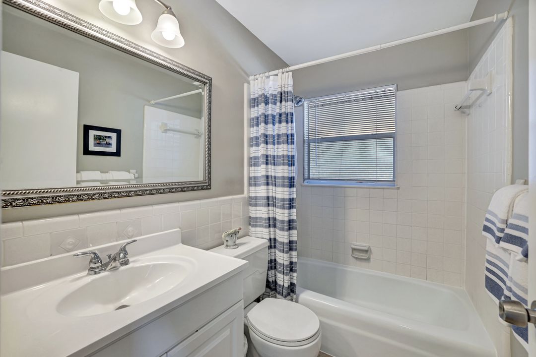 2840 14th St N, Naples, FL 34103