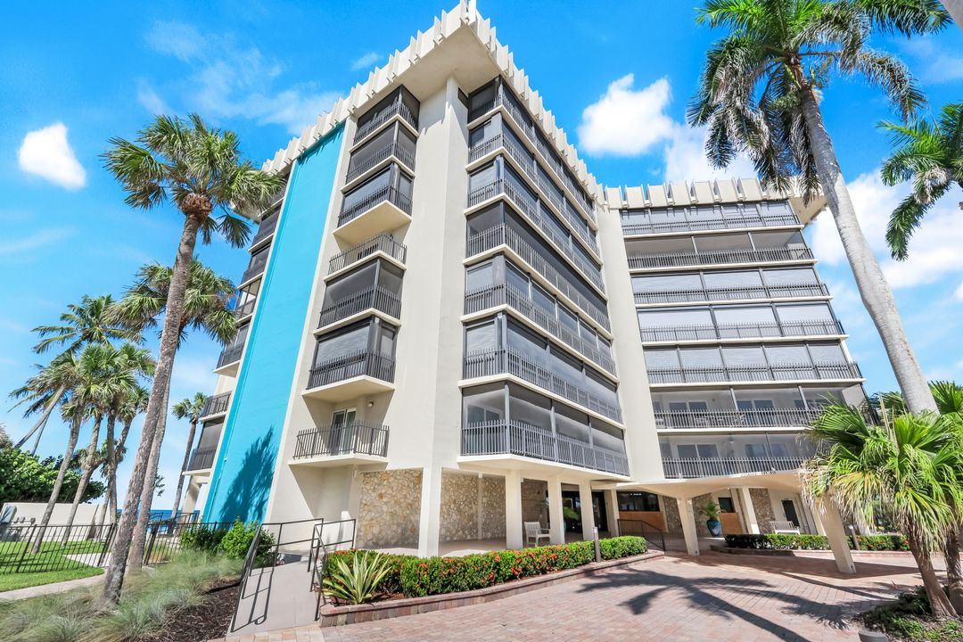 3399 Gulf Shore Blvd N #203, Naples, FL 34103
