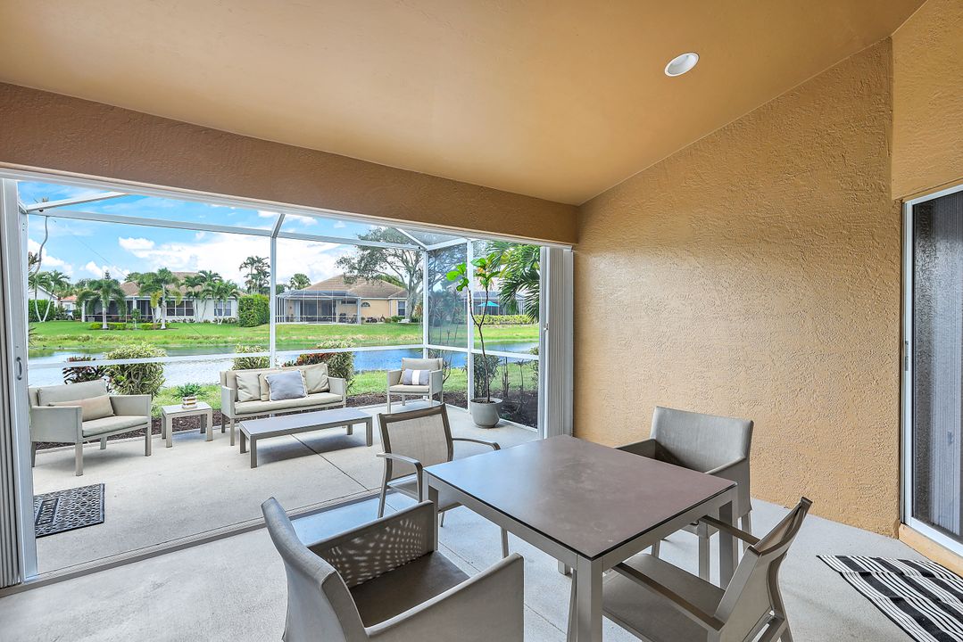 2520 Grove Isle Ct, Naples, FL 34109