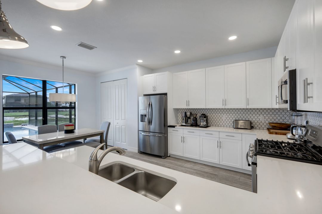 4500 Aurora St, Naples, FL 34119