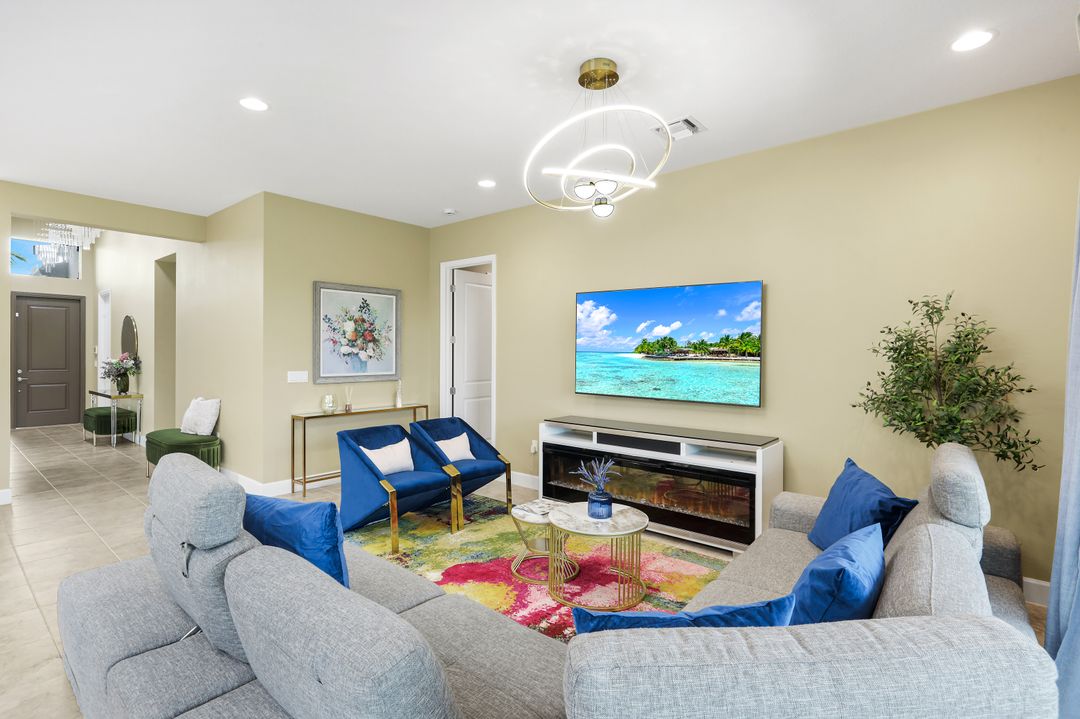 12446 Dahlia Ct, Naples, FL 34120
