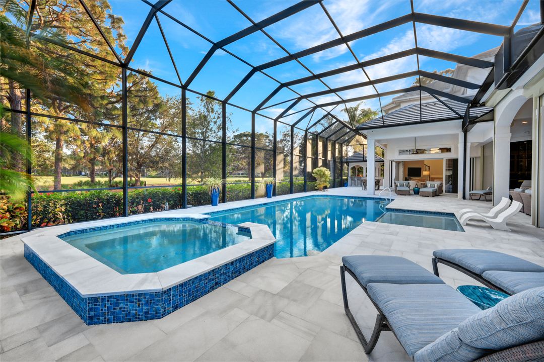 253 Cheshire Way, Naples, FL 34110