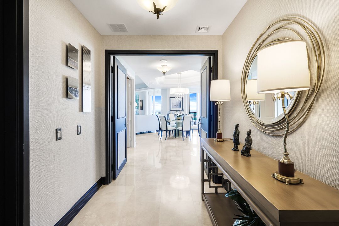 295 Grande Way #1505, Naples, FL 34110