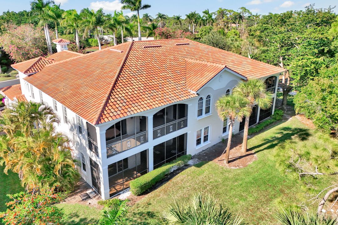 9002 Cascada Way #102, Naples, FL 34114