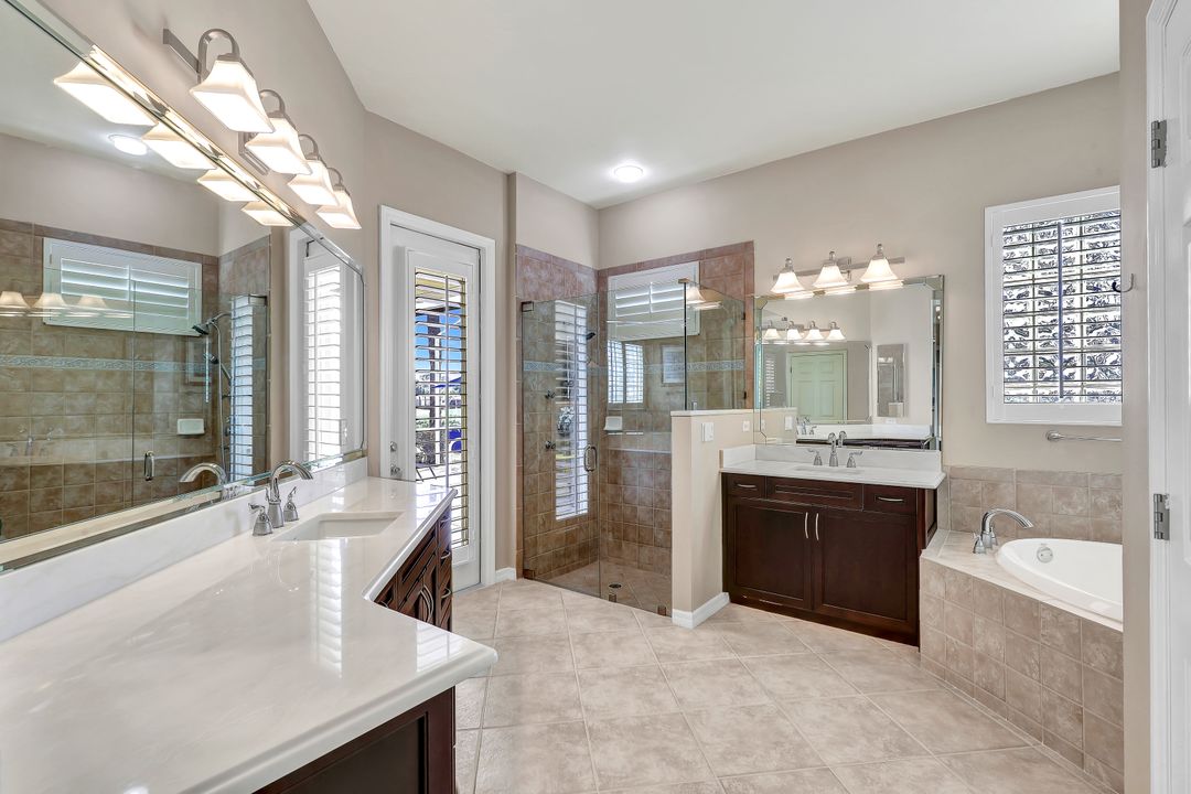 3567 Grand Cypress Dr, Naples, FL 34119