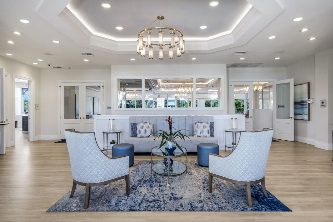 15040 Sterling Oaks Dr, Naples, FL 34110