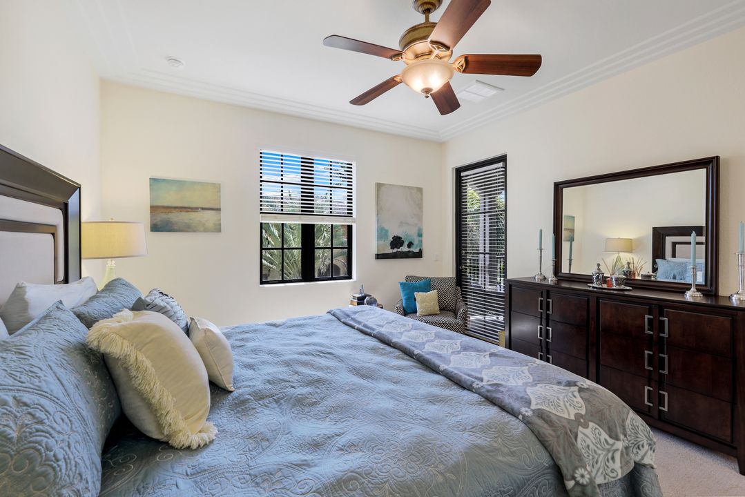 9082 Albion Ln S #6702, Naples, FL 34113