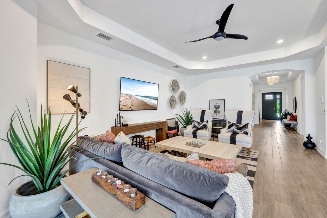 16517 Seagate Pl, Bonita Springs, FL 34135