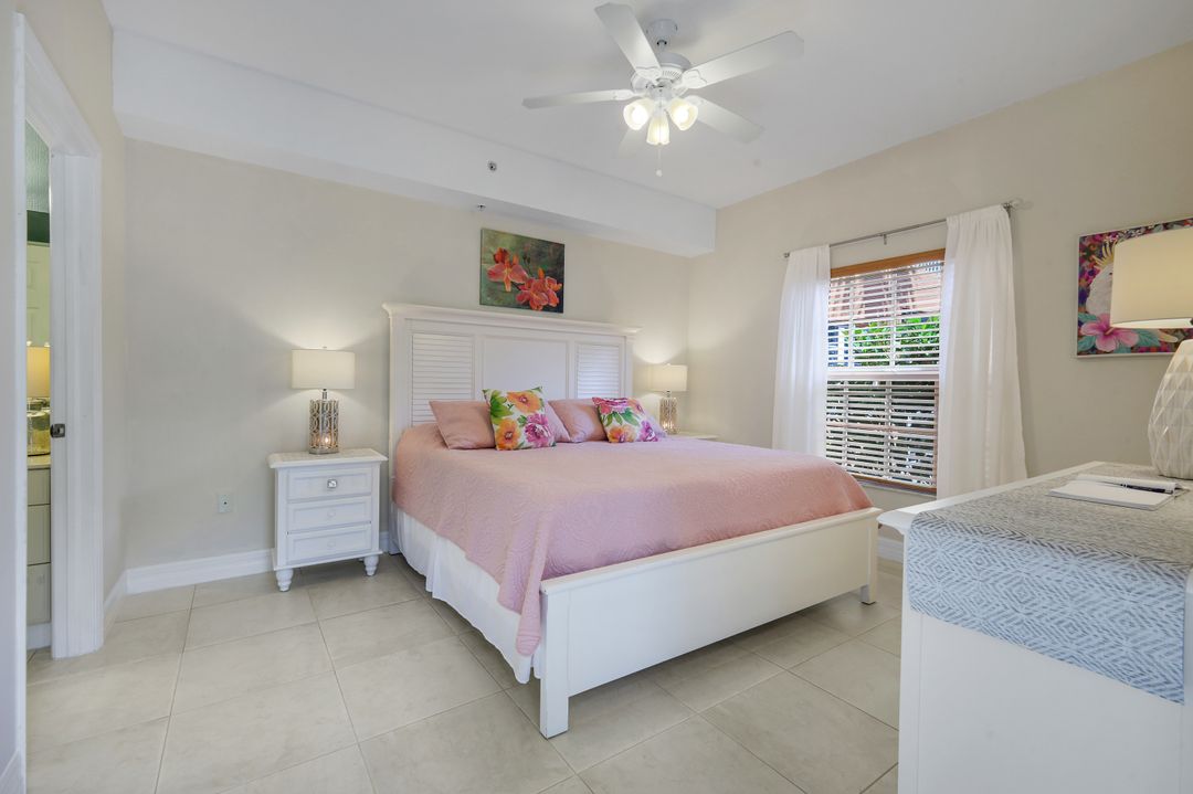 4500 Botanical Pl Cir #107, Naples, FL 34112