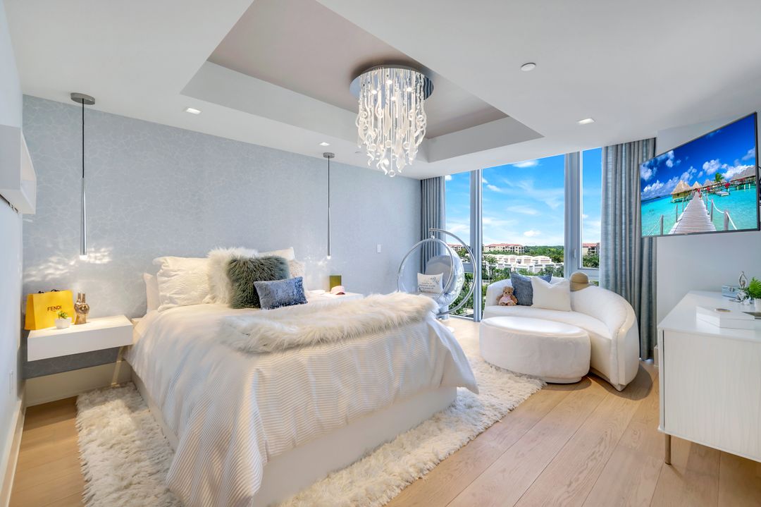 6897 Grenadier Blvd #601, Naples, FL 34108