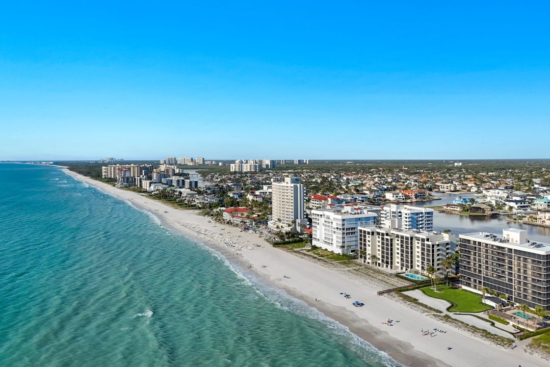 9715 Gulf Shore Dr #104, Naples, FL 34108