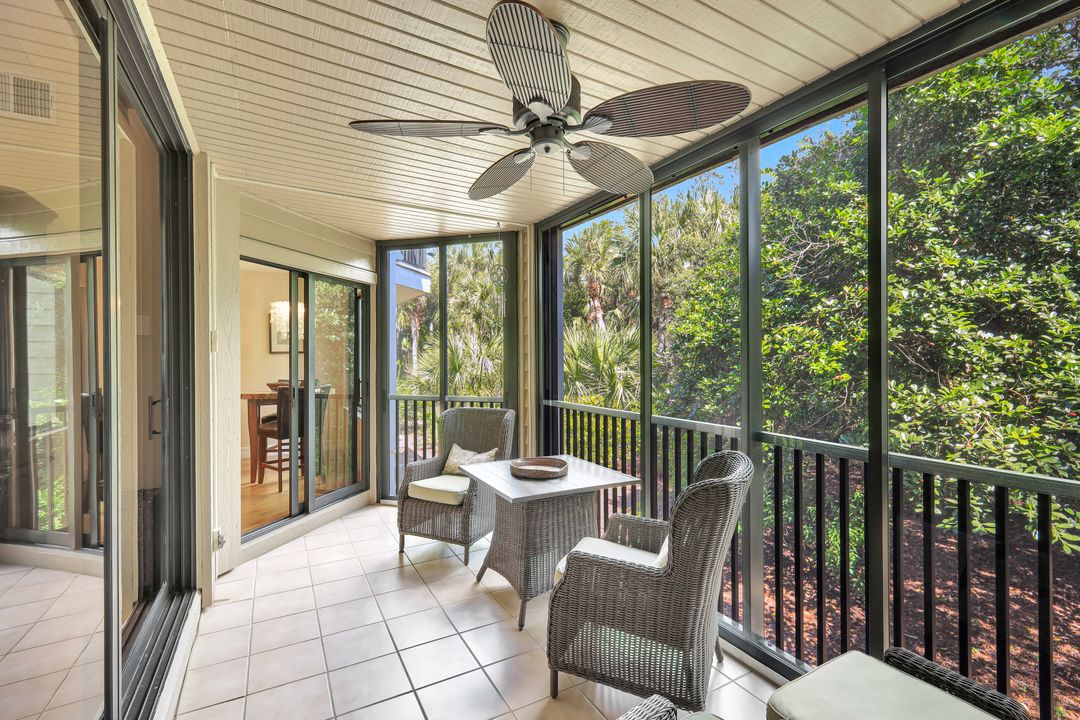 27105 Oakwood Lake Dr, Bonita Springs, FL 34134