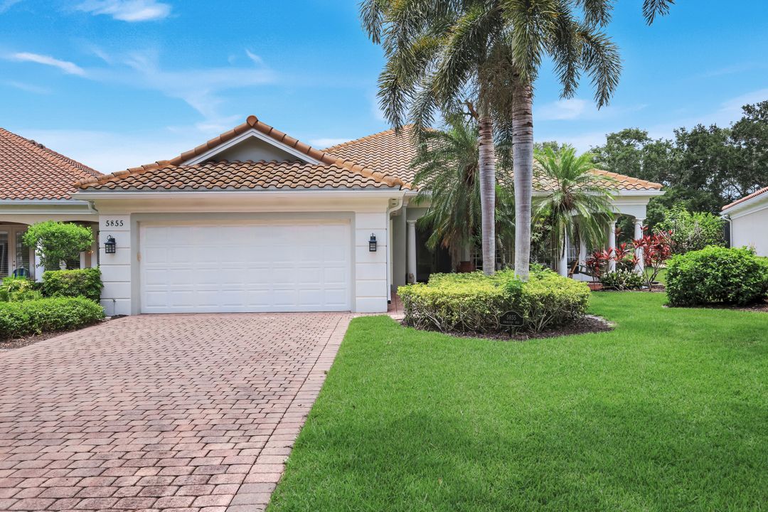 5855 Charlton Way, Naples, FL 34119
