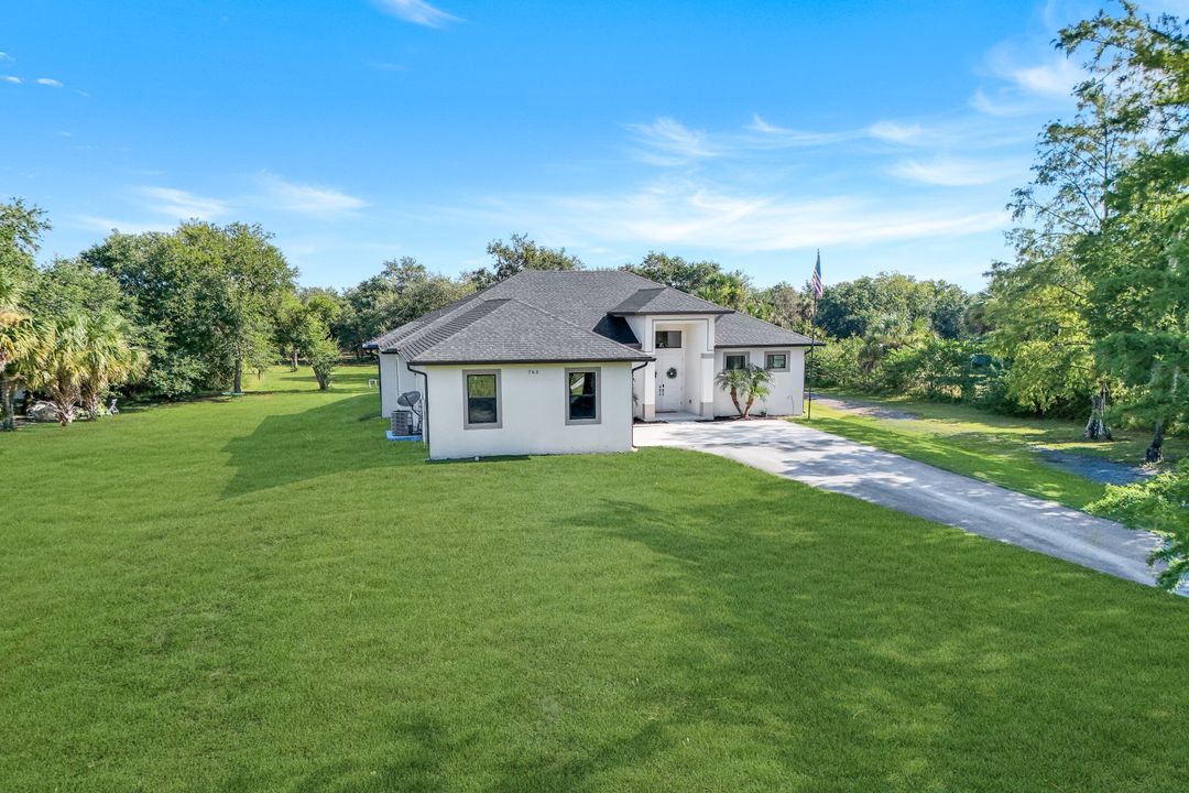 763 35th Ave NW, Naples, FL 34120