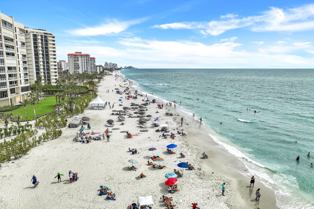 5 Bluebill Ave APT 506, Naples, FL 34108