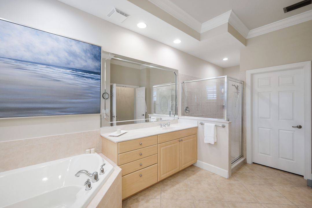 9201 Quartz Ln #202, Naples, FL 34120